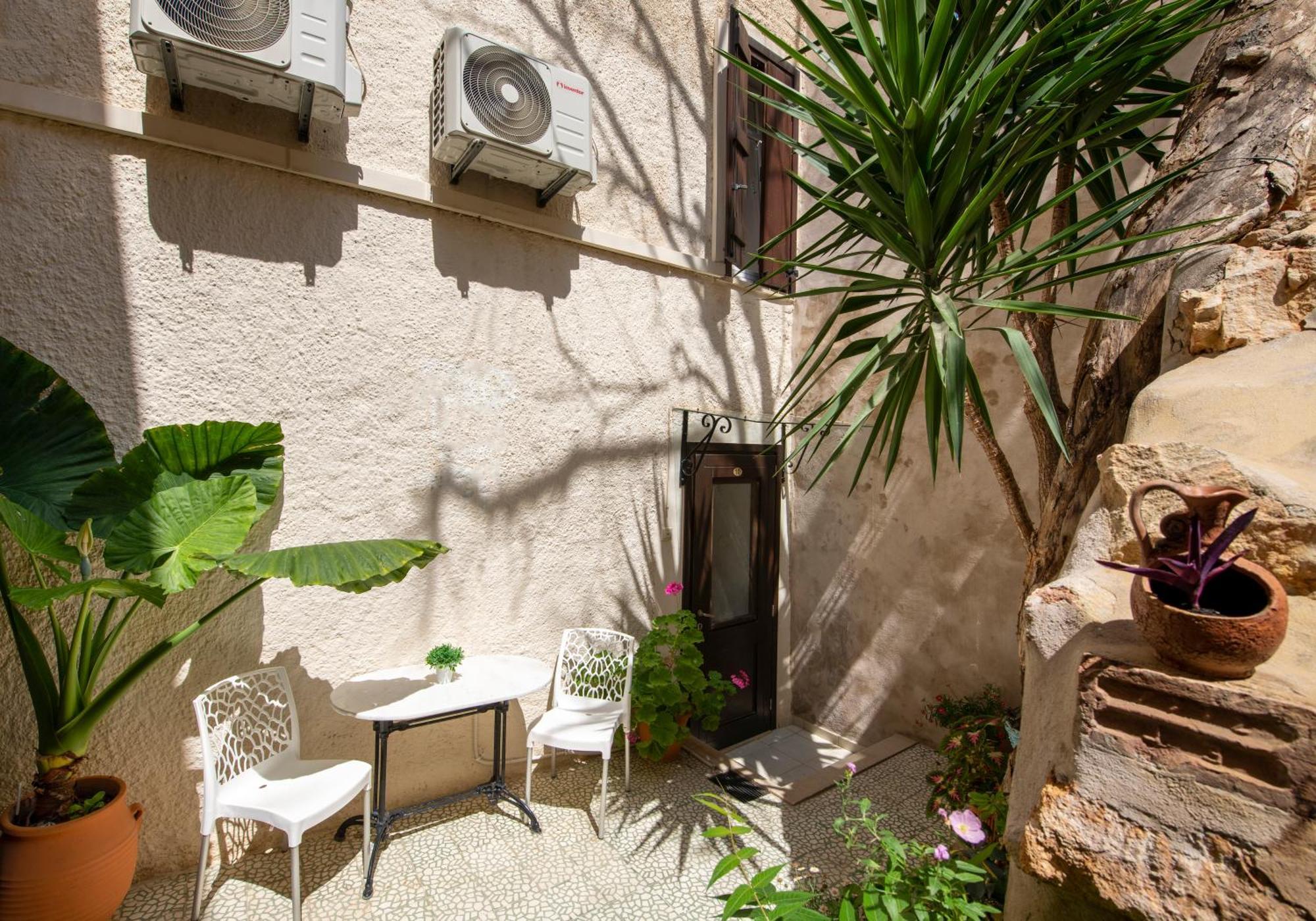 Bozzali Deluxe Hotel Chania  Exterior photo